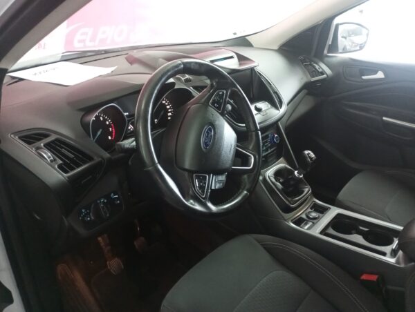 Ford Kuga 1.5 Ecotec 120 cv - Image 14