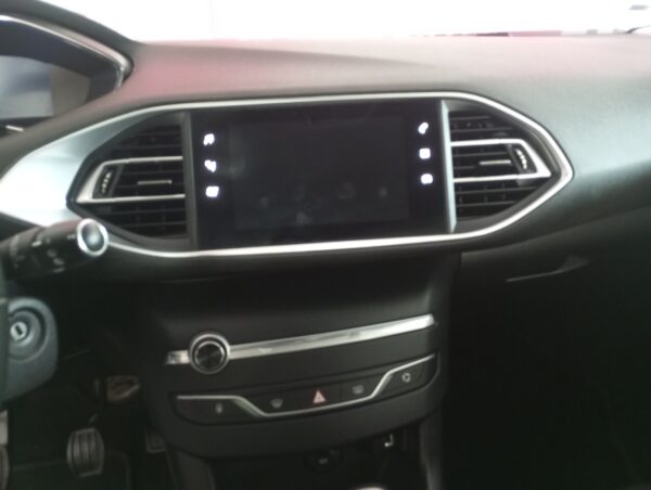 Peugeot 308 Style New - Image 14