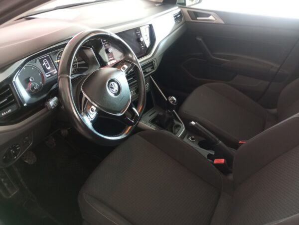 Volkswagen Polo 1.6 TDI Sport - Image 12
