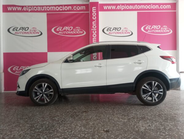 Nissan Qashqai 4x4 Automático 150 cv - Image 10