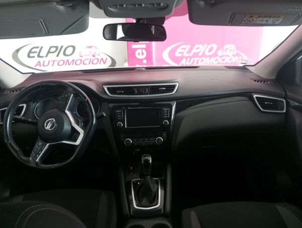 Nissan Qashqai 4x4 Automático 150 cv - Image 13