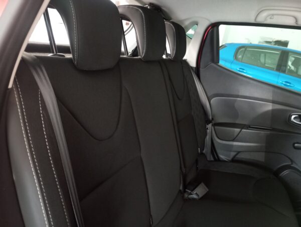 Renault Clio 1.5 Limited Sport - Image 16